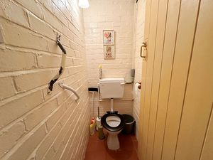 Cloakroom- click for photo gallery